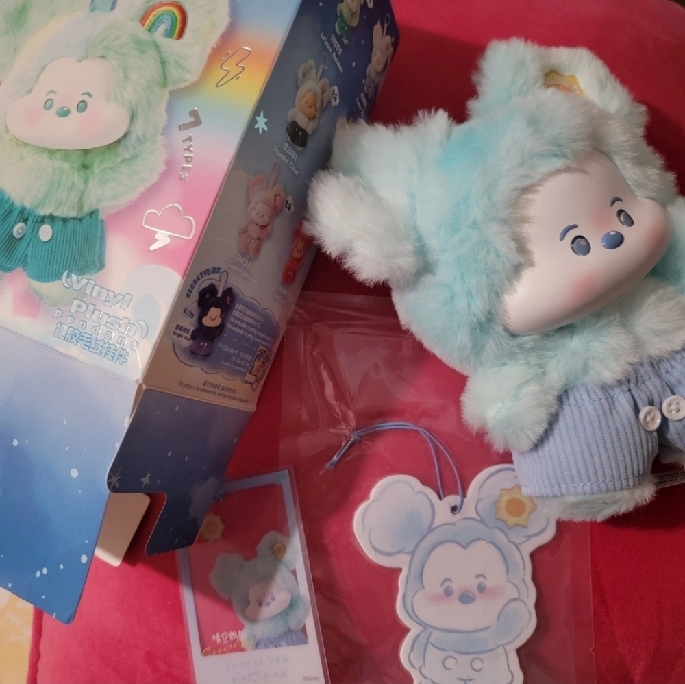 Mickey head in the clouds vinyl plush pendant
